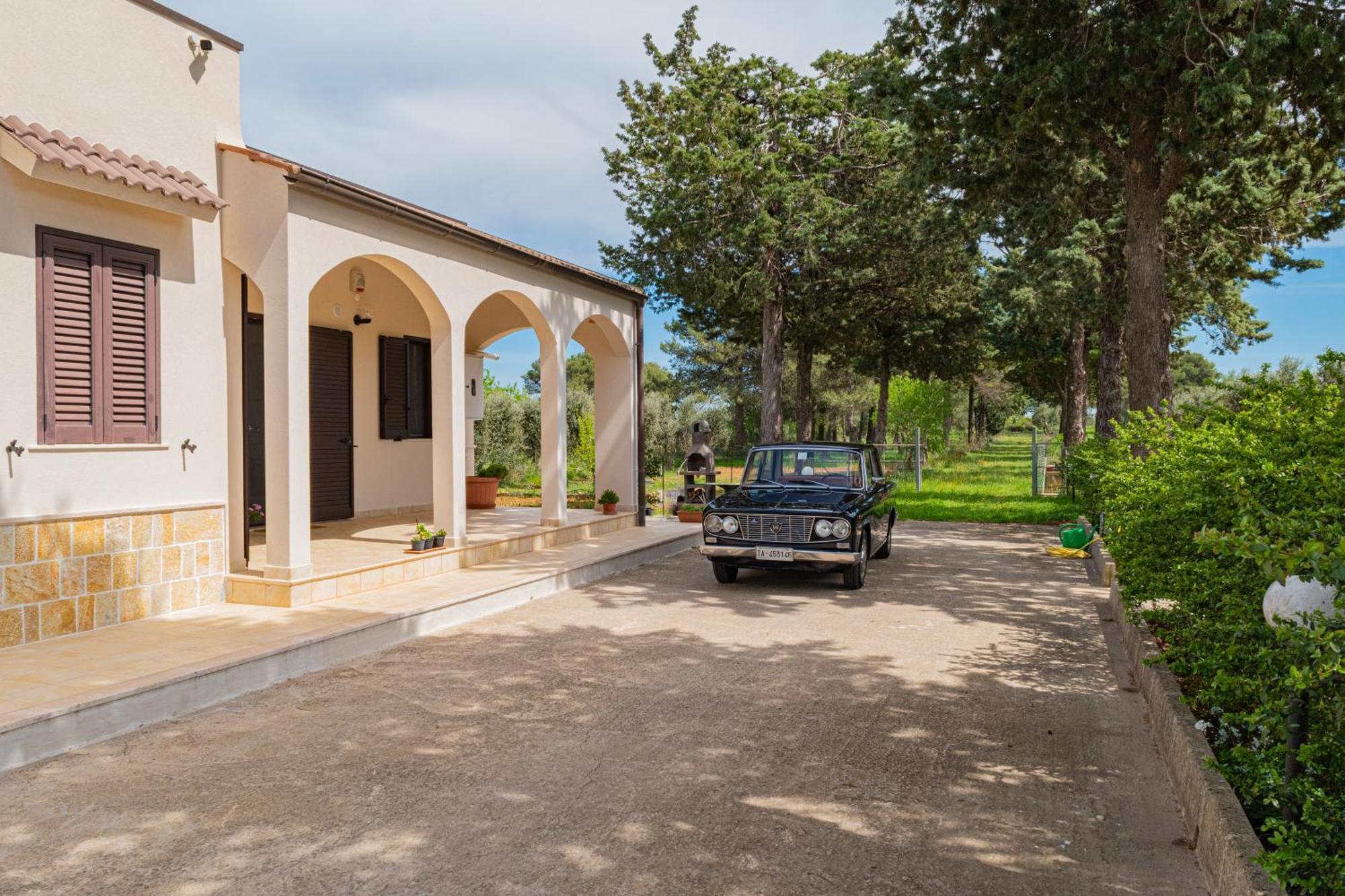 Country Home Crispiano Exterior photo